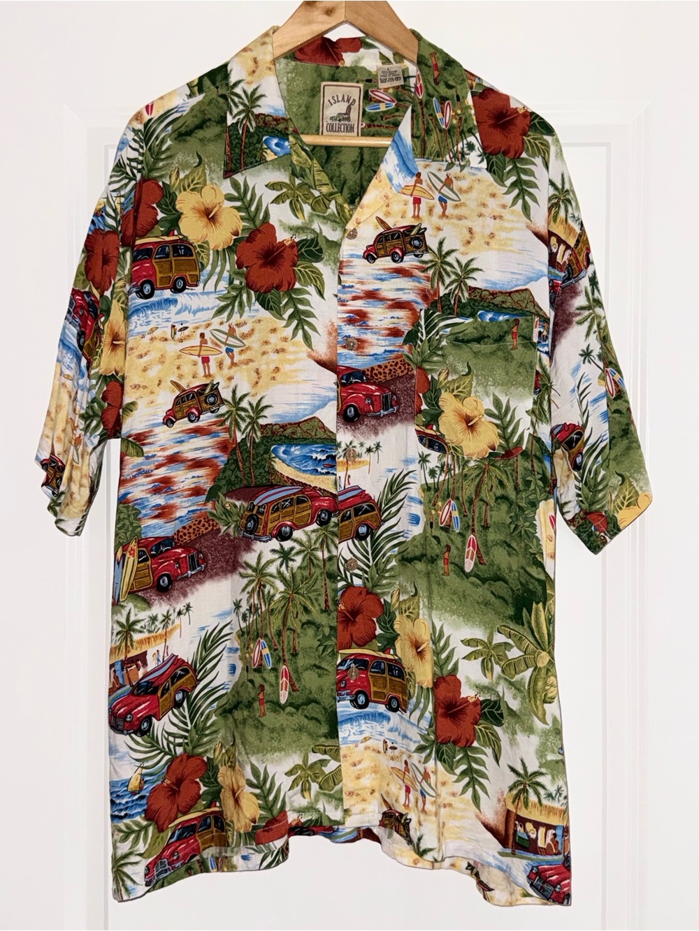 Island Collection Mens L 100% Rayon Hawaiian Tropical Pocket Short Sleeve Shirt